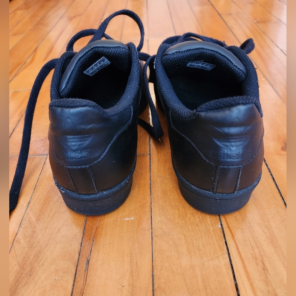 Adidas unisex shoes - Picture 4 of 6